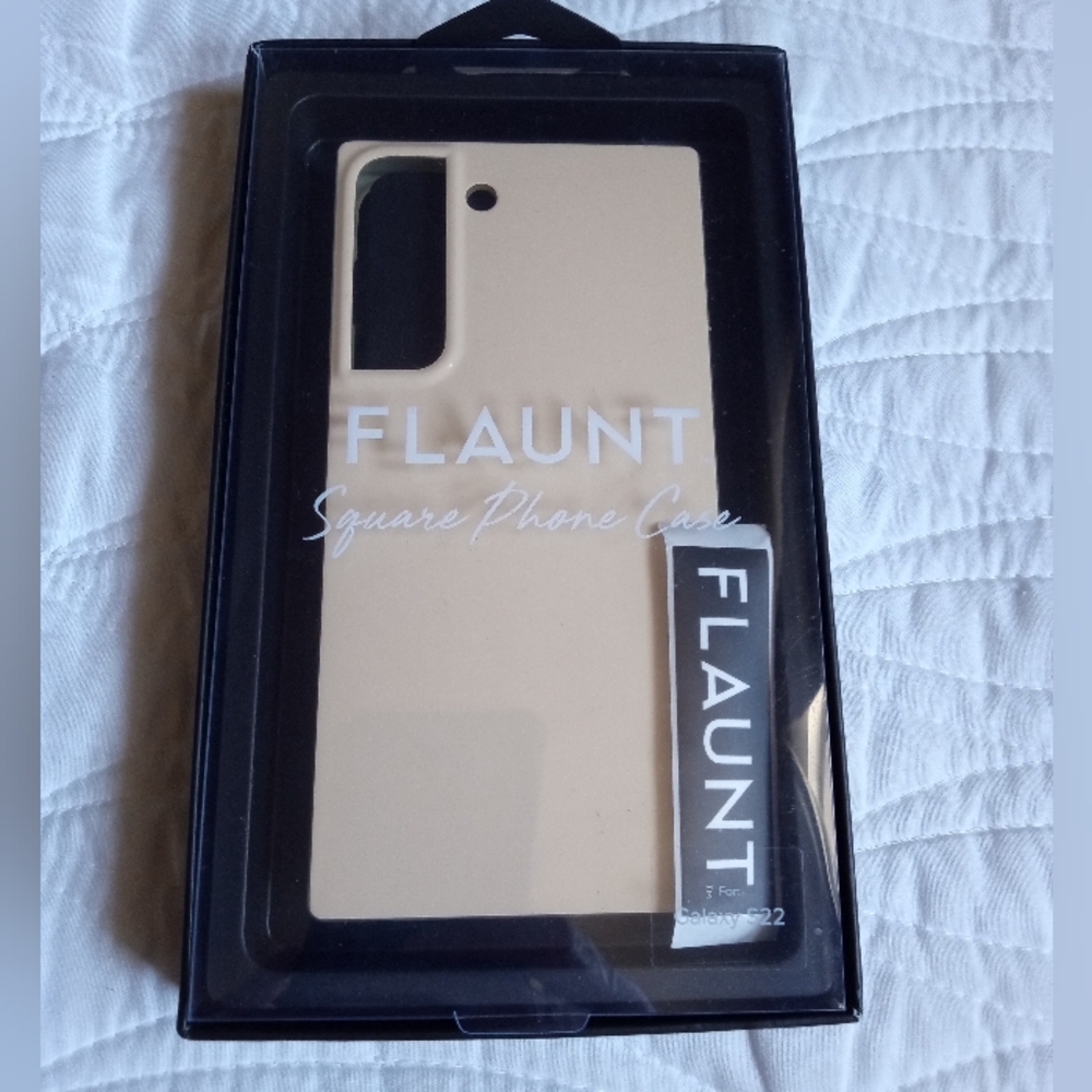 Flaunt Samsung Galaxy S22 Square Phone Case. New!